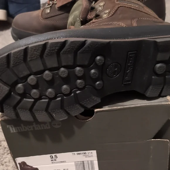Timberland Men's Dark Brown Hiking Boots - Picture 4 of 6